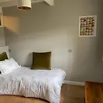 Le Jardin Dans Les Vignes فندق مبيت وإفطار 3*