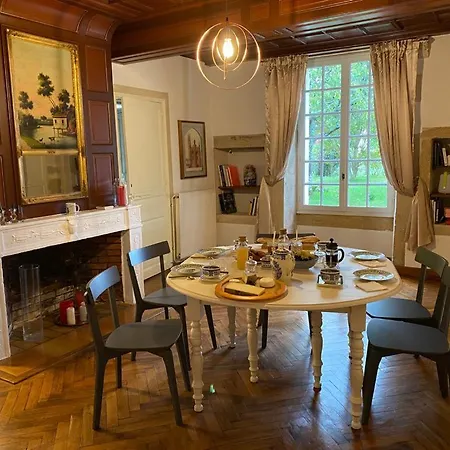 Le Jardin Dans Les Vignes Bed and breakfast 3*