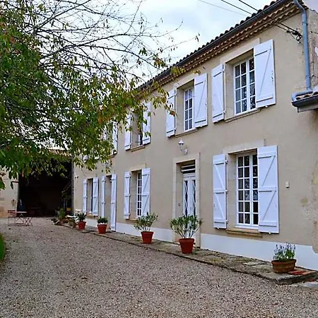 Le Jardin Dans Les Vignes B&B 3*