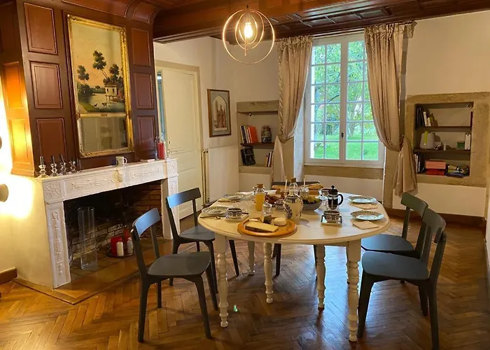 Le Jardin Dans Les Vignes Bed & Breakfast 3*